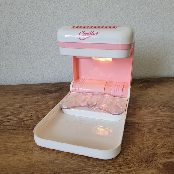 Vintage Candies Nail Dryer Portable Pink White 90s Fully Operational - Picture 15 of 15
